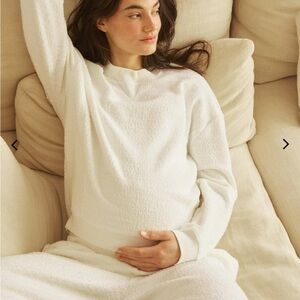 Hatch Women's Cream Set